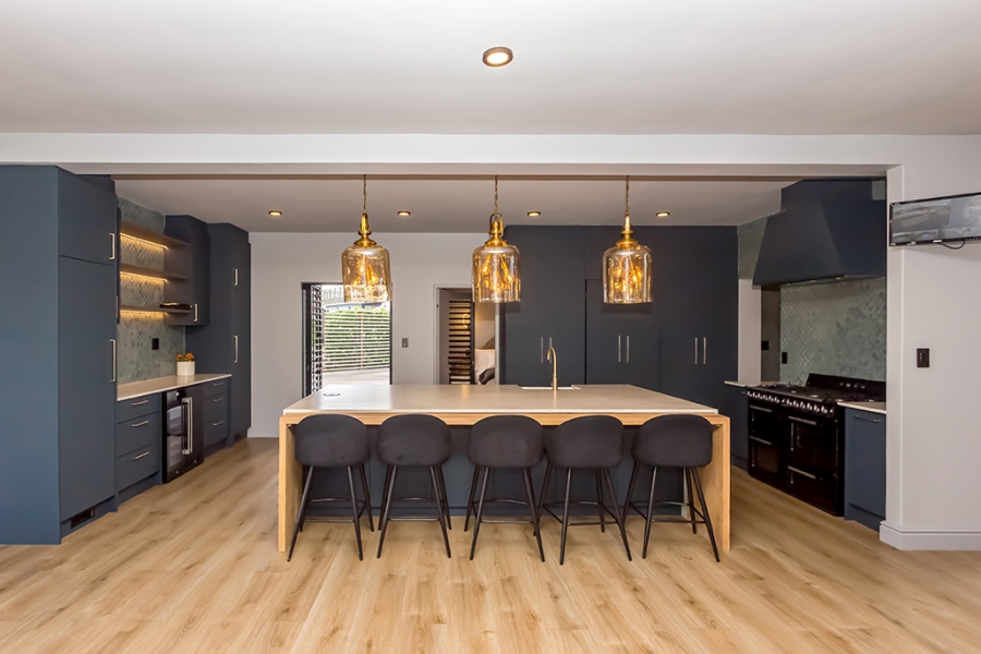 5 Bedroom Property for Sale in Bloubergstrand Western Cape